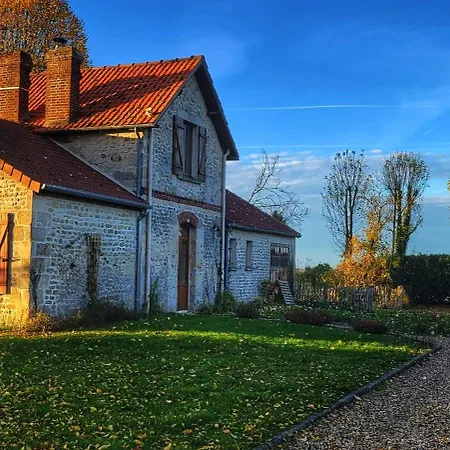 Casa de Férias Du Grand Frêne Orrouy