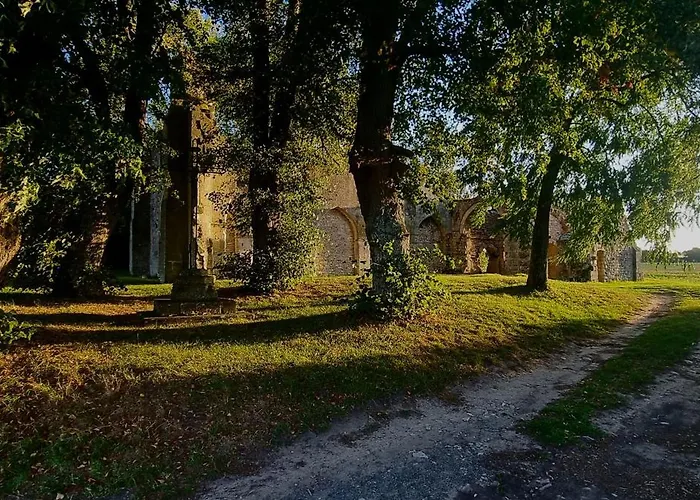 Du Grand Frene Holiday home *